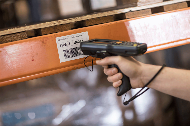 brother-bde-1j050102-102-einzeletikettenrolle-102mm-x-50mm-weiss