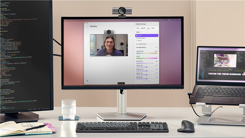 logitech-master-series-mx-brio-webcam-graphite