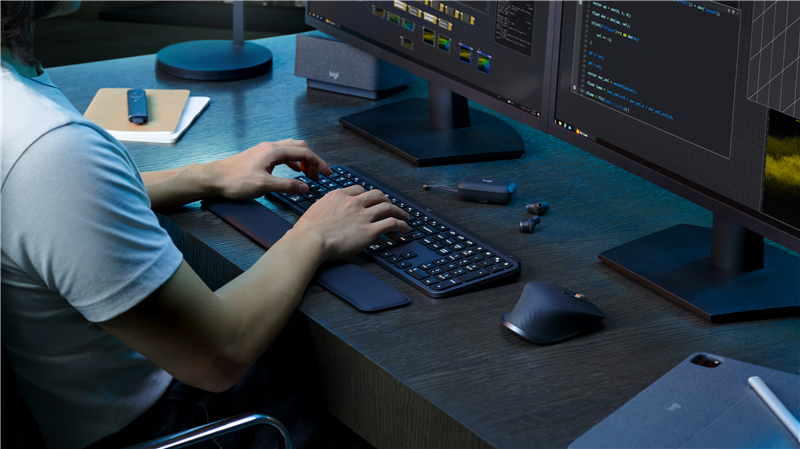 logitech-mx-keys-s-kabellos-tastatur-maus-graphite-5