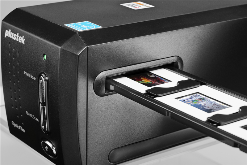 plustek-opticfilm-8200i-ai-dia-scanner